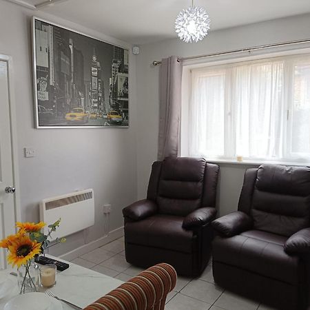 Lister Park Bradford Stylish 1Bed Coach House - Quiet & Tranquil Cottage & Parking Zewnętrze zdjęcie